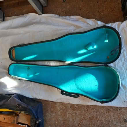 Photo of free Violin case (shepperton) #1