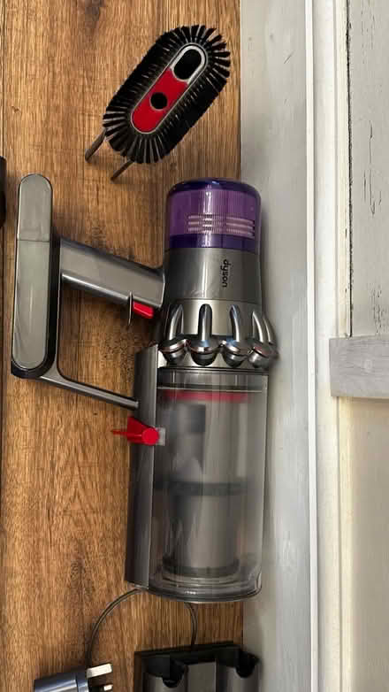 Photo of free Dyson V11 Not Working (SW11 Battersea) #4