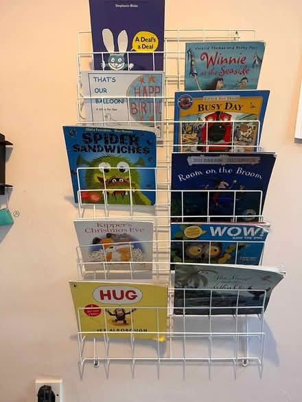 Photo of free Display shelves for kids’ books (Broomhill S10) #1