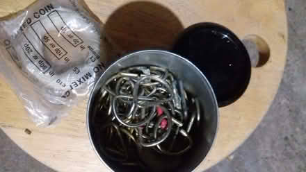 Photo of free "d" rings and picture wire (Quinton B32) #1
