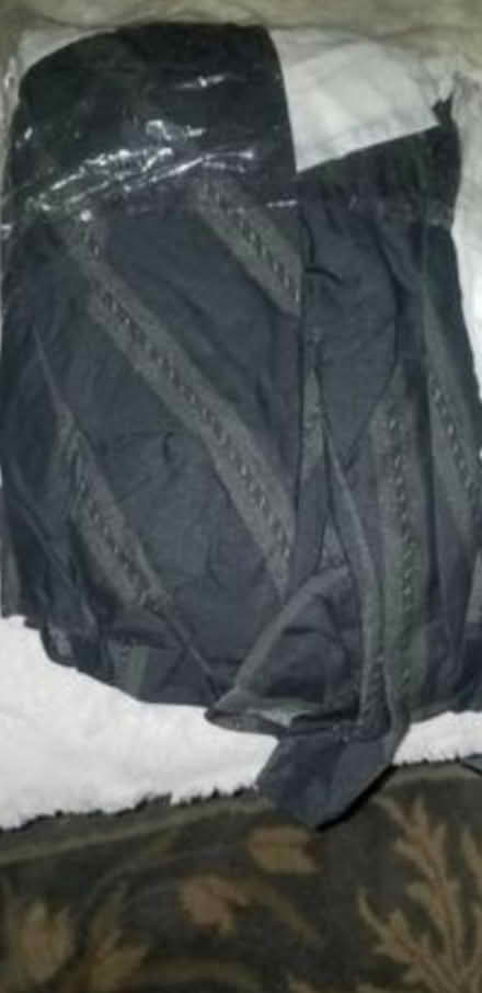 Photo of free King size bed skirt (Fordham Rd Bronx.) #2