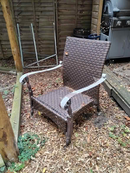 Photo of free Firepit and chairs (Winnersh RG41) #3