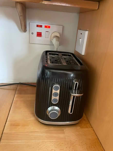 Photo of free Toaster (islington N1) #1