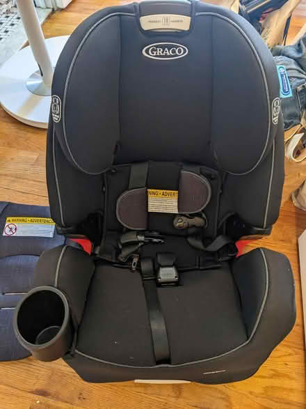Photo of free GarcoGrows4Me Carseat (Soho) #1