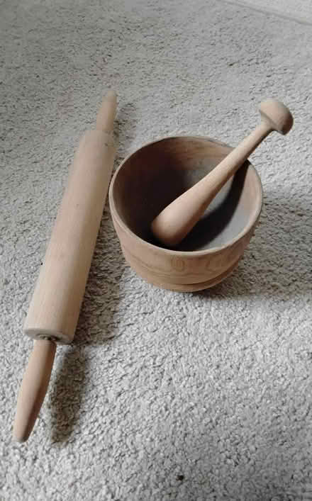 Photo of free Rolling Pin and Pestle & Mortar (CT15) #1