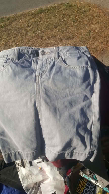 Photo of free knee length denim skirt (New Greens AL3) #1