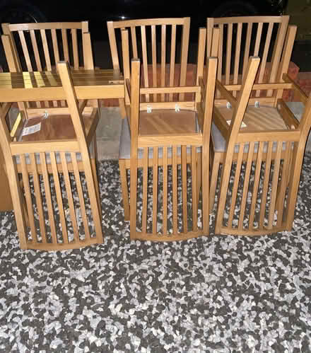 Photo of free Table with 6 Chair (Watford wd250hn) #1