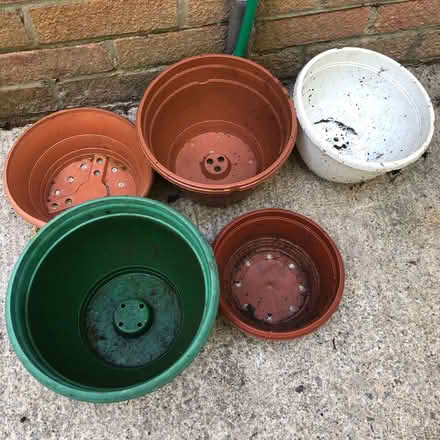 Photo of free 5 garden pots (Westbury Wilts BA13) #1