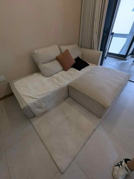 Photo of free Sofa (387729) #1
