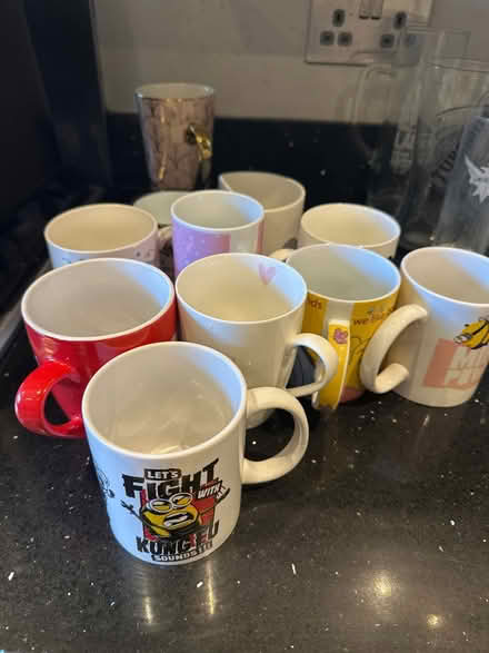 Photo of free Collection of glasses and mugs (L11) #3