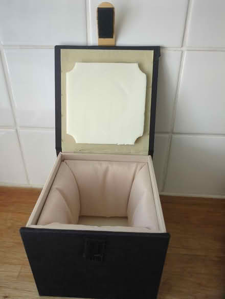 Photo of free Padded box for ornament (Twickenham TW2) #1
