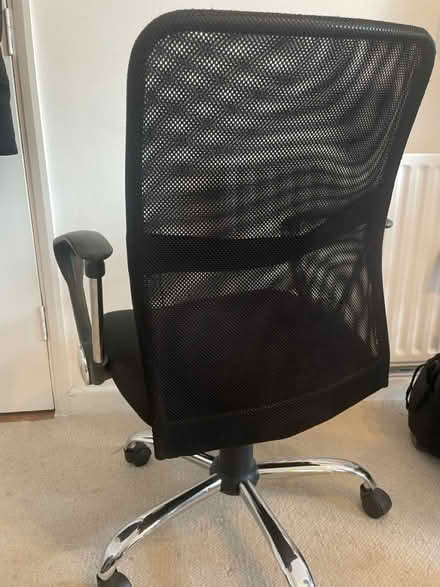 Photo of free Office desk and chair (Island Gardens E14) #4