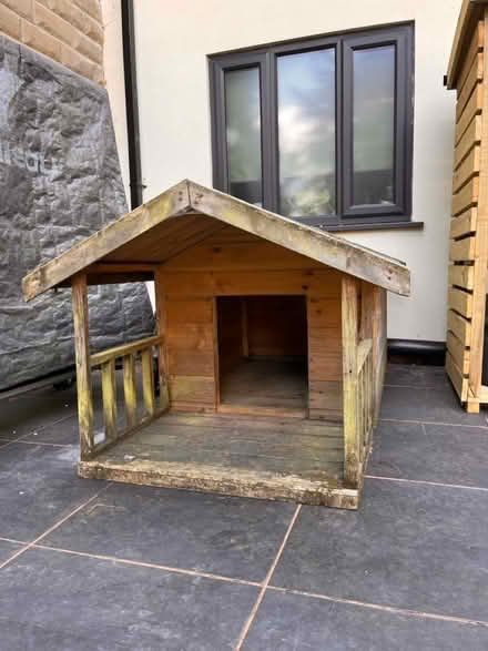 Photo of free wooden dog kennel (BL9) #1