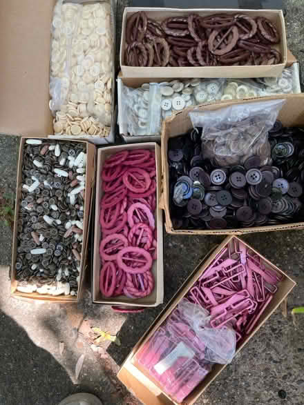 Photo of free Buttons& Belt Buckles Vintage (Delanco, New Jersey) #3