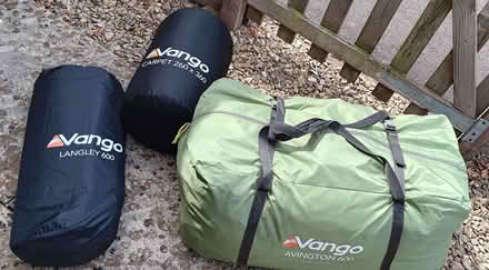 Photo of free Large family sized 6 person tent (Bussage GL6) #2