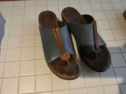 Photo of free Shoes Born Sofft Clark sz 7 (I 20& I 285 Decatur) #4