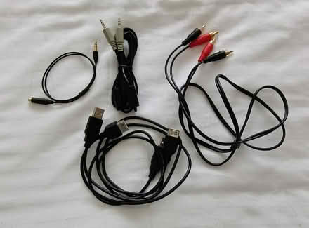 Photo of free AV cables (Pagham PO21) #1