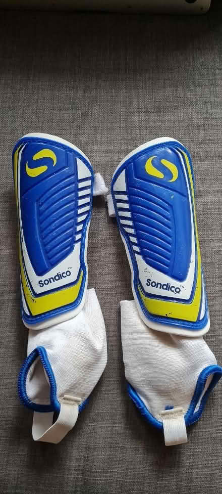 Photo of free Sondico shin pads with ankle protectors (The Camp AL4) #1