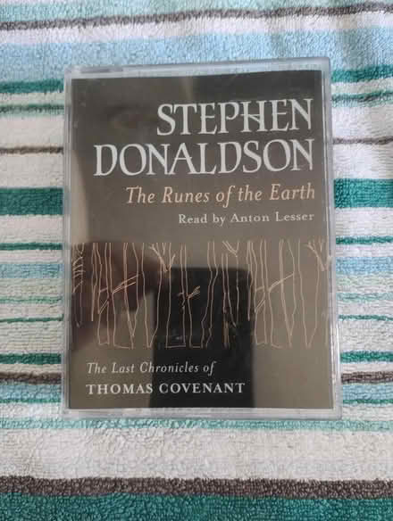 Photo of free Stephen Donaldson, The Runes of the Earth Story (Harvey Close BS22) #1