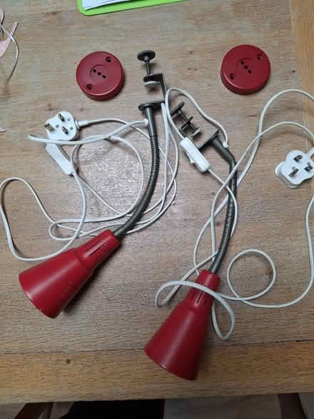 Photo of free 2 kids' lights (Southborough TN4) #1