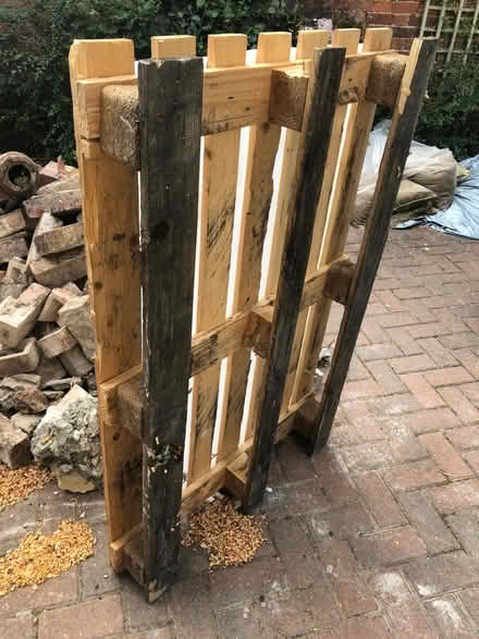 Photo of free medium pallet (OX4 Iffley) #2