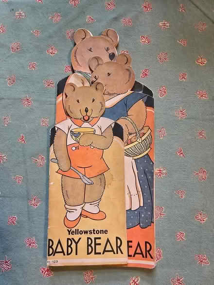 Photo of free Yellowstone Bear Books (West 7th) #4