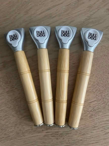 Photo of free 4x Bulldog razor handles (SW16) #2