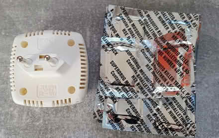 Photo of free Europe plug-in mosquito repellent (Pagham PO21) #1