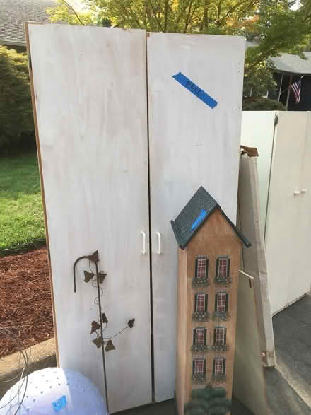 Photo of free Wood cabinets (Keizer Terrace green) #3