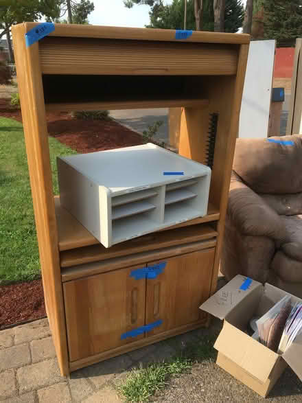 Photo of free Computer desk/cabinet (Keizer Terrace green) #1