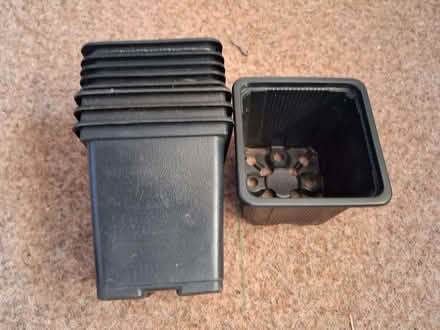 Photo of free Square flower pots (Woodley RG5) #1