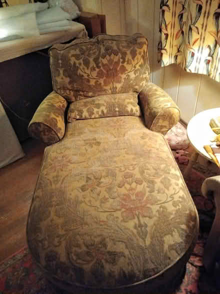 Photo of free sturdy old chaise lounge (Piedmont Avenue neighborhood) #1