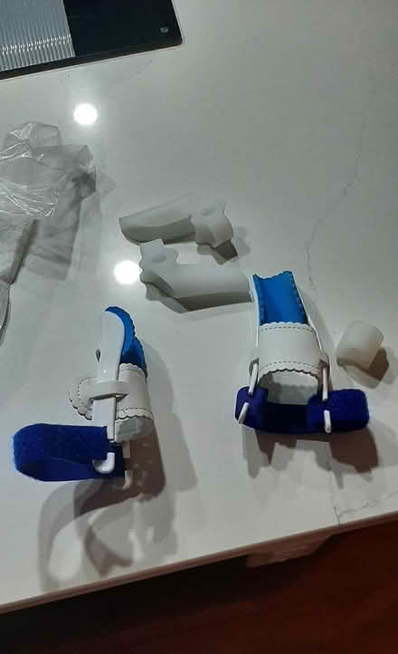 Photo of free Bunion correctors for women (Hazeldean / Castlefrank) #2