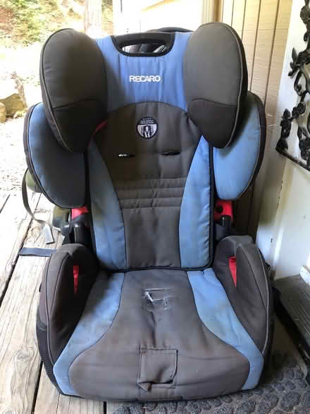 Photo of free Booster seat (Soquel San Jose road) #1