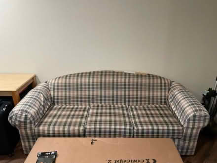 Photo of free 1995 Ethan Allen Sofa (Orchard Glen Apartments) #3