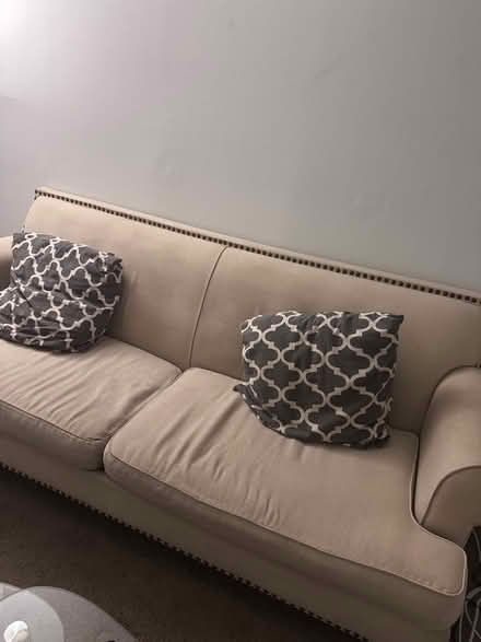 Photo of free sofa (Oakland park) #1
