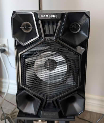Photo of free Stereo/cabinet/speaker stands (Square One) #3