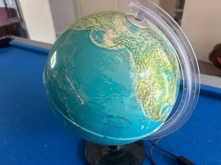 Photo of free French Globe (Upper Beeding) #2