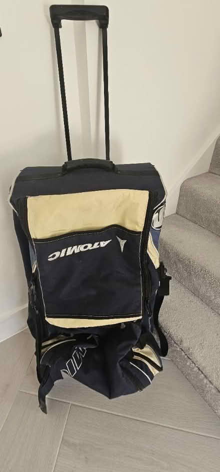 Photo of free Atomic ski / sports / travel bag (Lydden, Dover, CT15) #1
