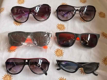 Photo of free Various Wallets & Sun Glasses (1711 Randall Avenue, Bronx) #1