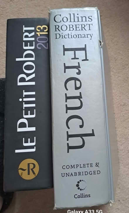 Photo of free French dictionaries (Little Chalfont HP6) #1
