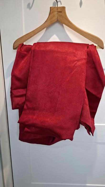 Photo of free Eyelet curtains wine coloured 72 x 45 in (Broomridge FK7) #1