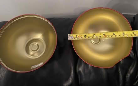 Photo of free Empty Lindt chocolate tin (Hathershaw OL8) #2