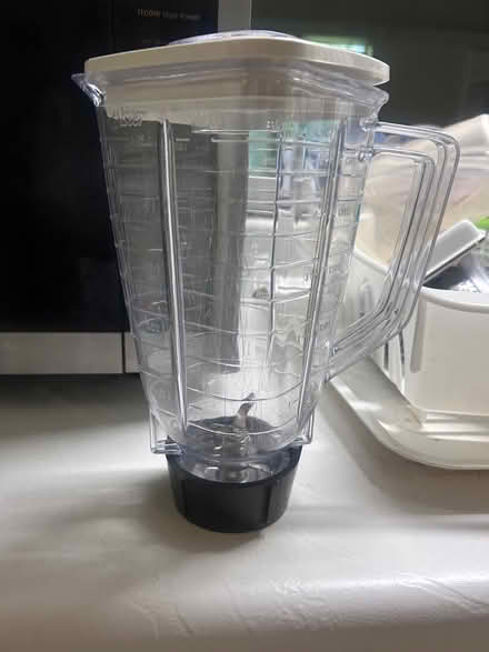 Photo of free Oster Blender pitcher (Palmyra) #1