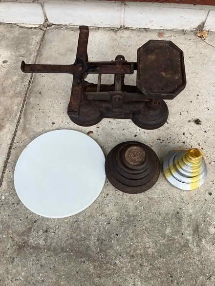Photo of free Cast iron scales and weights (Kingsdown near Deal CT14) #1