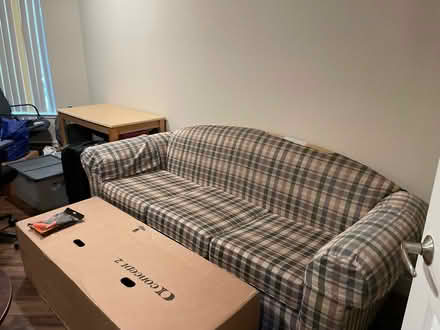 Photo of free 1995 Ethan Allen Sofa (Orchard Glen Apartments) #2