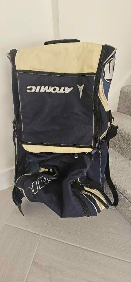 Photo of free Atomic ski / sports / travel bag (Lydden, Dover, CT15) #2