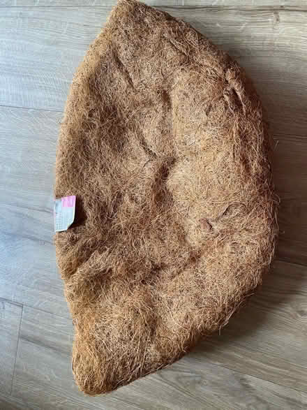 Photo of free Coco wall manger liner (Chalfont St Peter SL9) #4