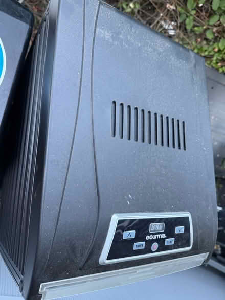 Photo of free Gourmia food dehydrator (Valencia Avenue, Sunnyvale) #1