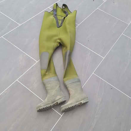 Photo of free Waders (CO16) #1